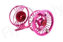 Alfa Arctic Reel Magenta 17 Alfa Arctic Reel Magenta -Fishing Equipment Shop Alfa Arctic Reel Magenta ALFAARCTMG XXX dsc01350 bewerkt wm