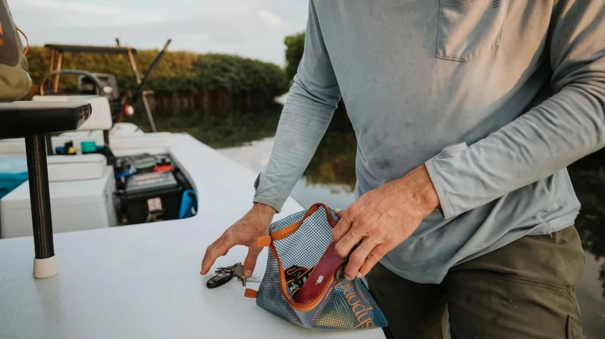 Fishpond Sandbar Travel Pouch Large 2 Fishpond Sandbar Travel Pouch Large - Image 2