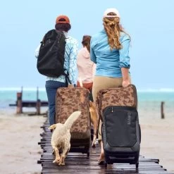 Orvis Trekkage LT Adventure 40L Roller Bag Black -Fishing Equipment Shop Orvis Trekkage LT Adventure 40L Roller Bag Black 3E0M1040 spring23 5 1716