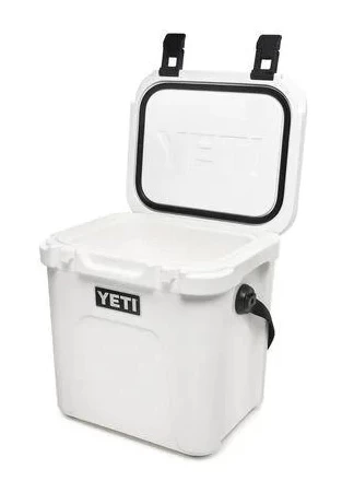 YETI Roadie 24 Cool Box White 4 YETI Roadie 24 Cool Box White - Image 4