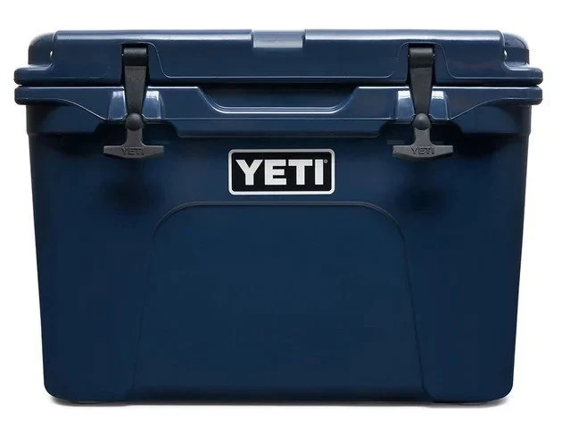 YETI Tundra 35 Cool Box Navy 1 YETI Tundra 35 Cool Box Navy